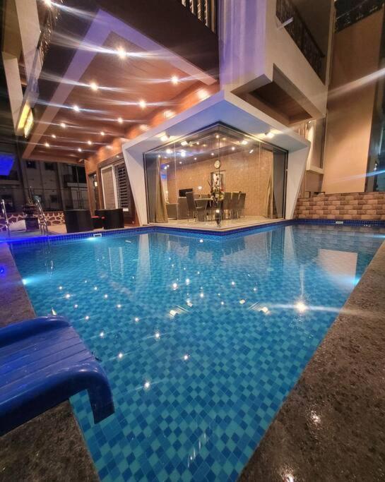 Mount Resorts Lonavala 5 Bhk Luxurious Villa With Private Pool And Full Size Cricket Football Turf מראה חיצוני תמונה